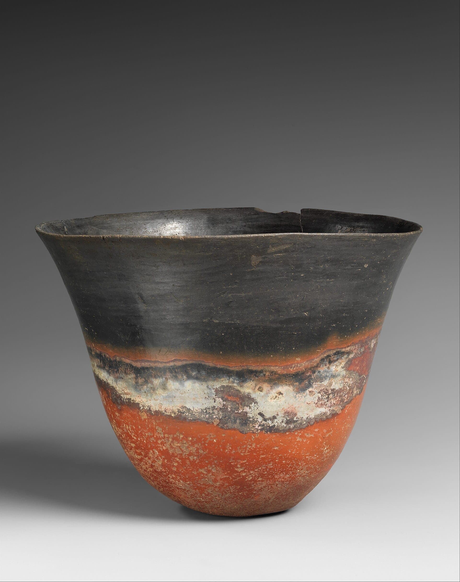 Copo de cerâmica da cultura de Kerma, período clássico, Metropolitan Museum · autoria não identificada · circa 1802