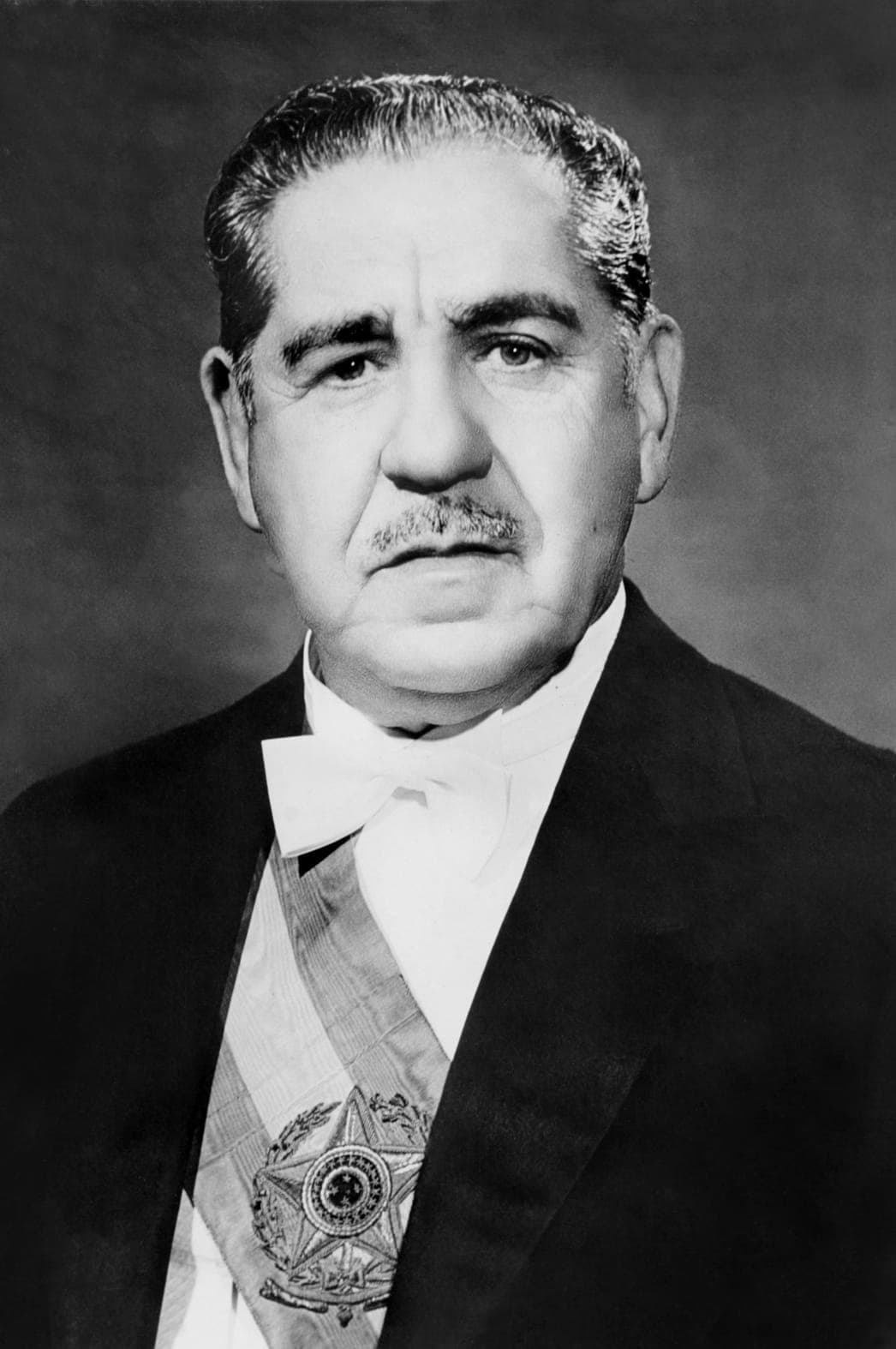 Retrato oficial de Artur da Costa e Silva · Governo do Brasil · 2012-04-10 04:24:00