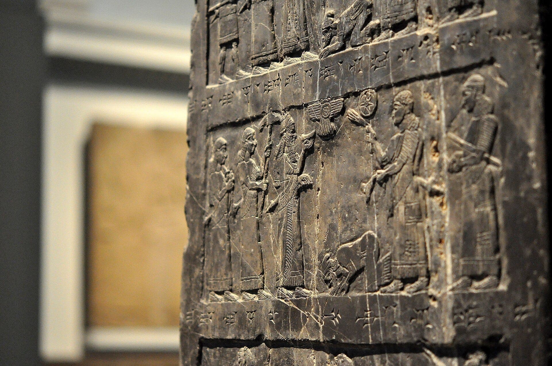 Obelisco Negro de Salmanasar III: Jeú, rei de Israel, prostrado, c. 825 a.C. · Osama Shukir Muhammed Amin FRCP(Glasg) · 2014-01-30