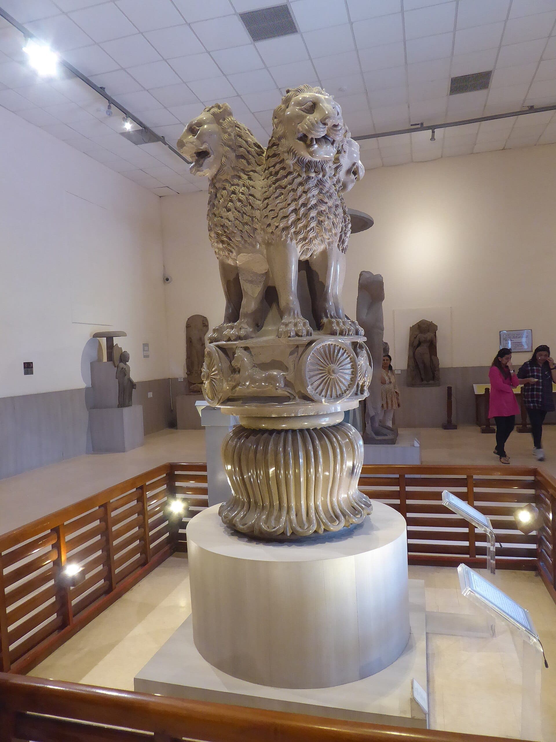 Capitel dos leões de Sarnath, período Máuria · lisa bat · 2020-02-18