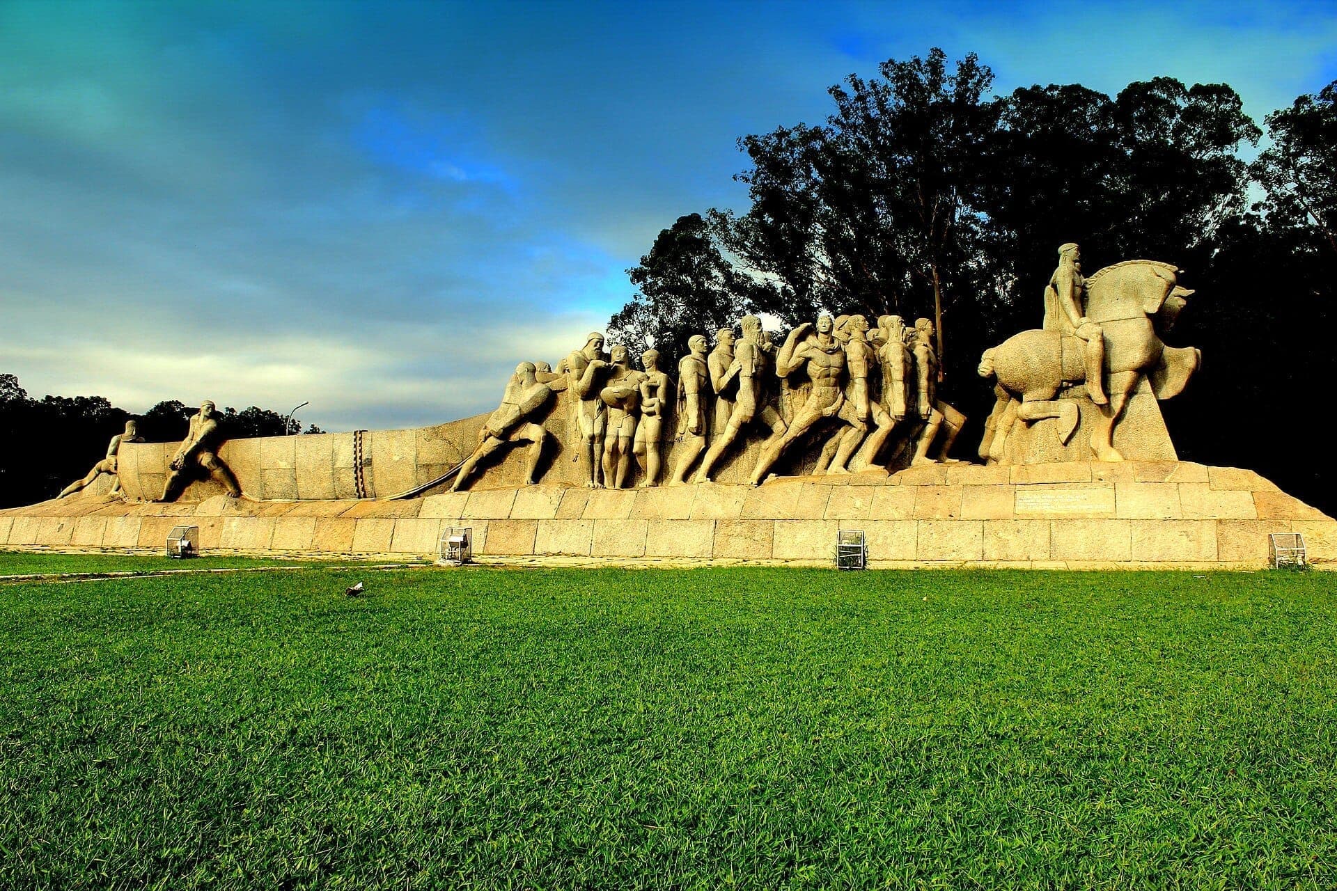 Monumento às Bandeiras, de Victor Brecheret · Henrique Boney · 2012-03-29