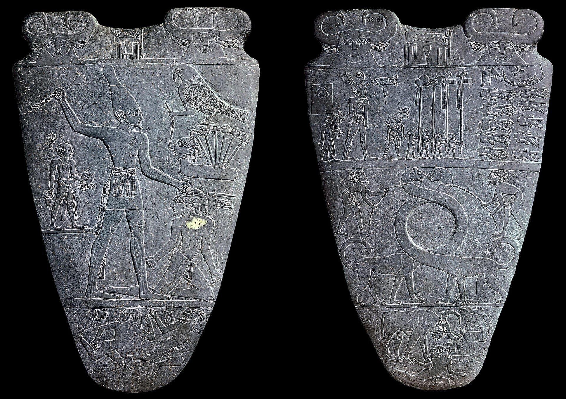 Paleta de Narmer, frente e verso, c. 3000 a.C., Museu Egípcio do Cairo · anonymous · between circa 31 st century and circa 30 th century BC Early Dynastic Period of Egypt (3100 BC