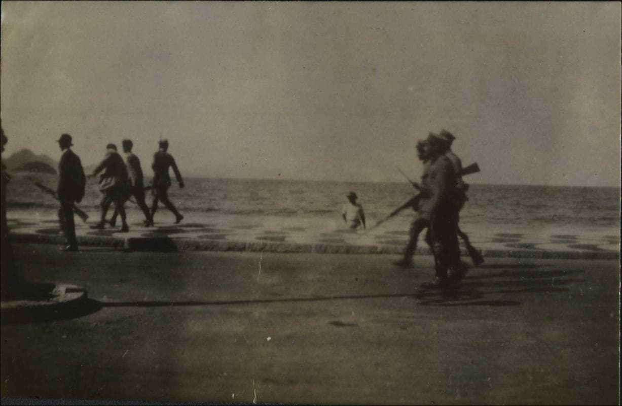 O Forte de Copacabana em 1922 · Unknown author Unknown author · 1922