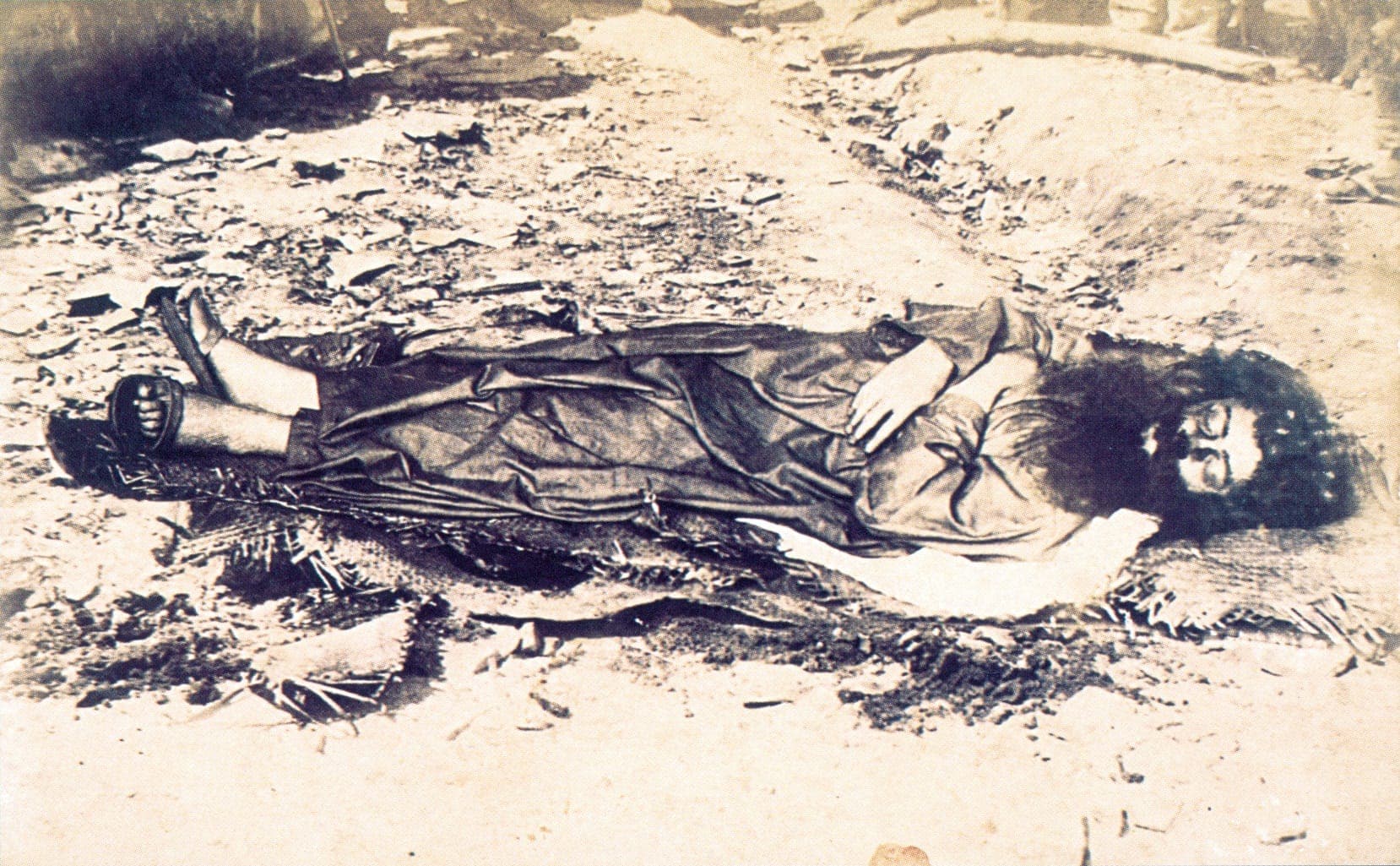 A única fotografia conhecida de Antônio Conselheiro · Flávio de Barros · 1897